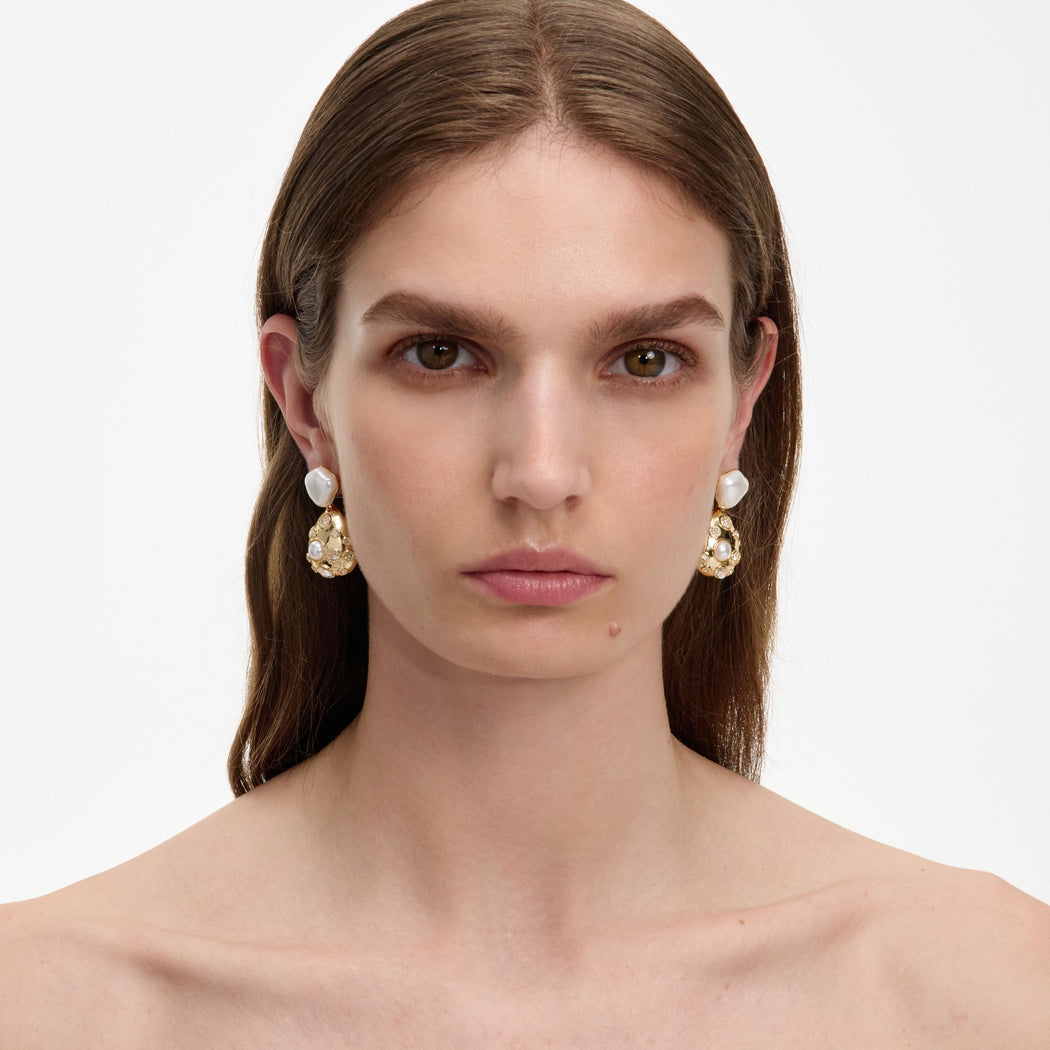 Gold Pearl Earring