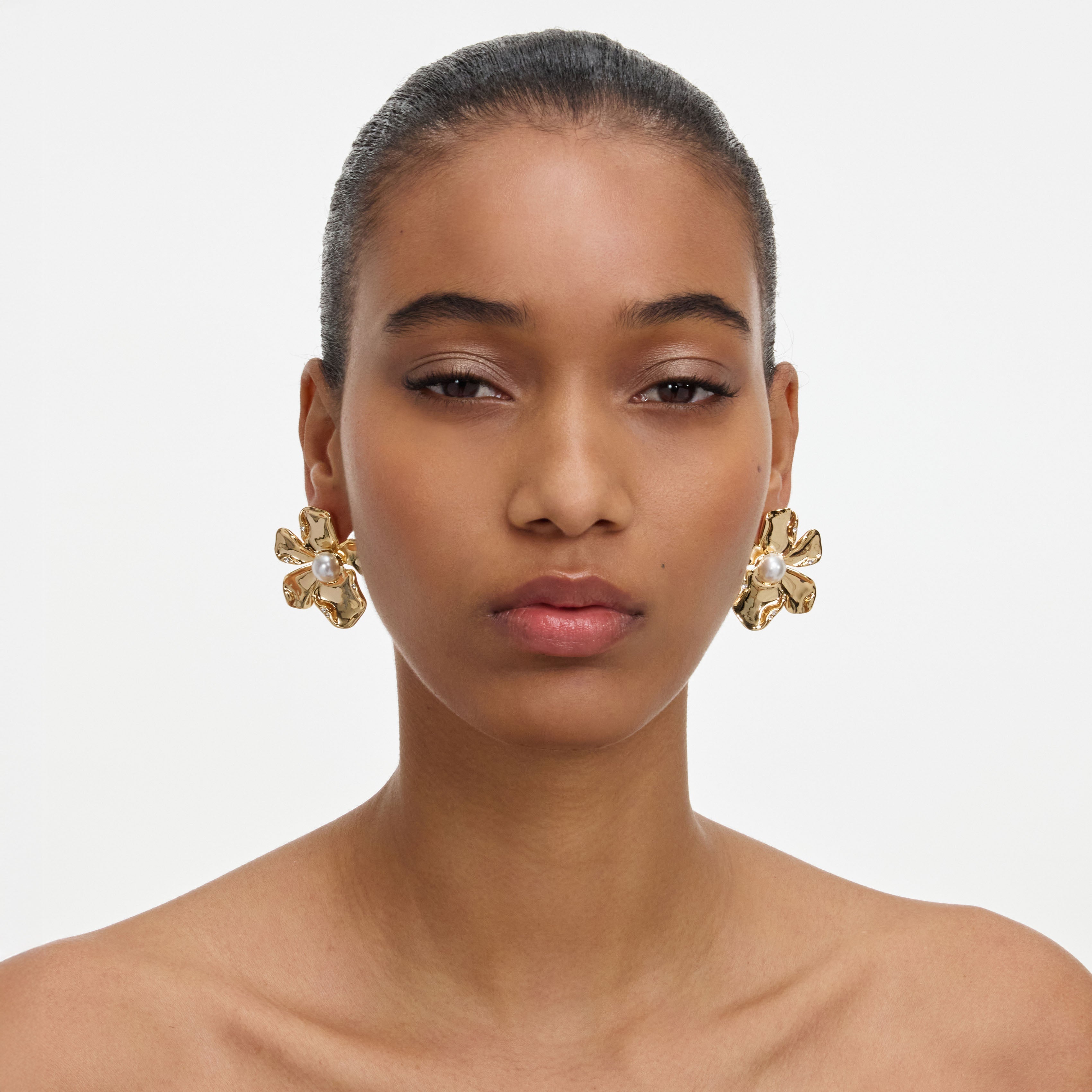 Gold Pearl Flower Earrings