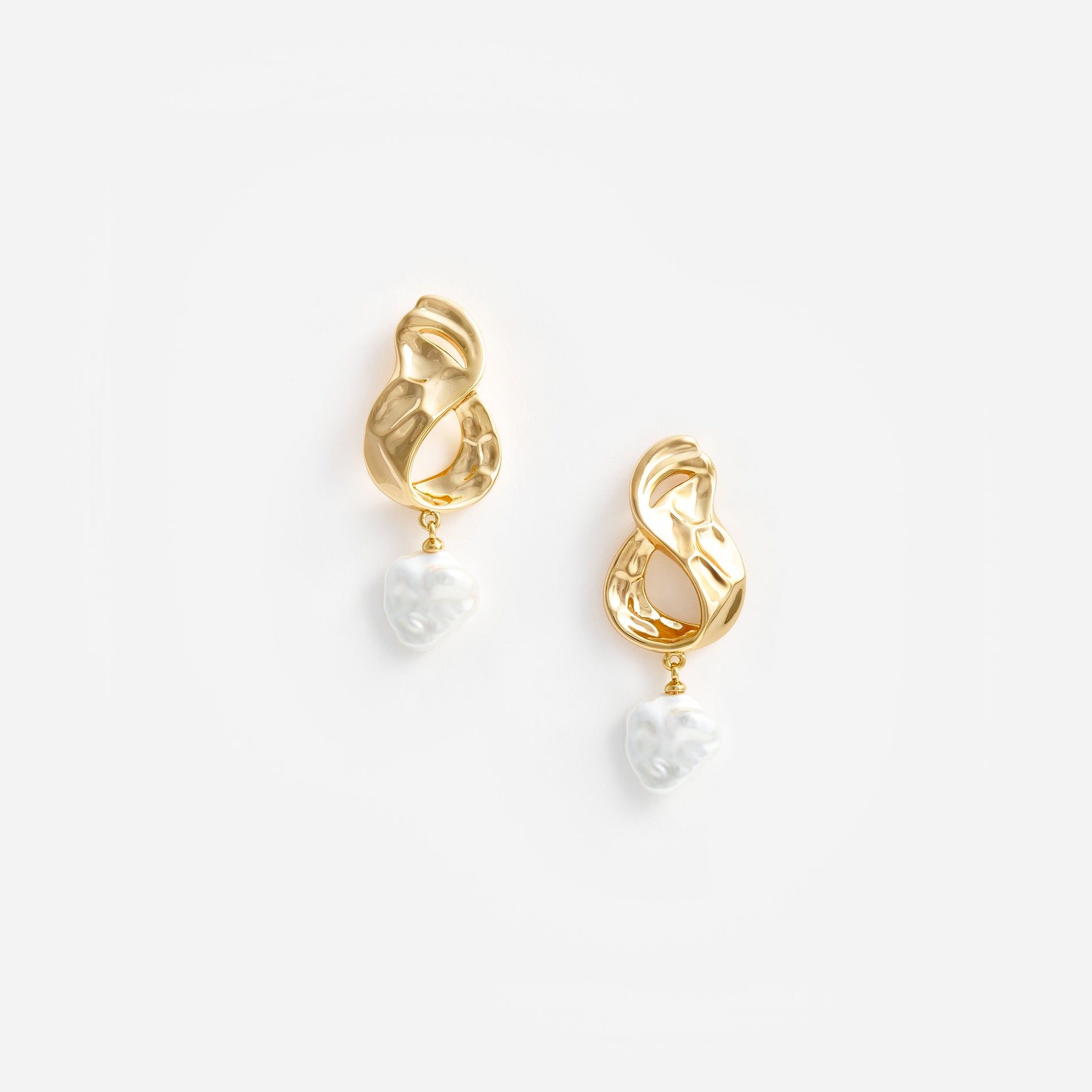 Gold Link Pearl Drop Earrings
