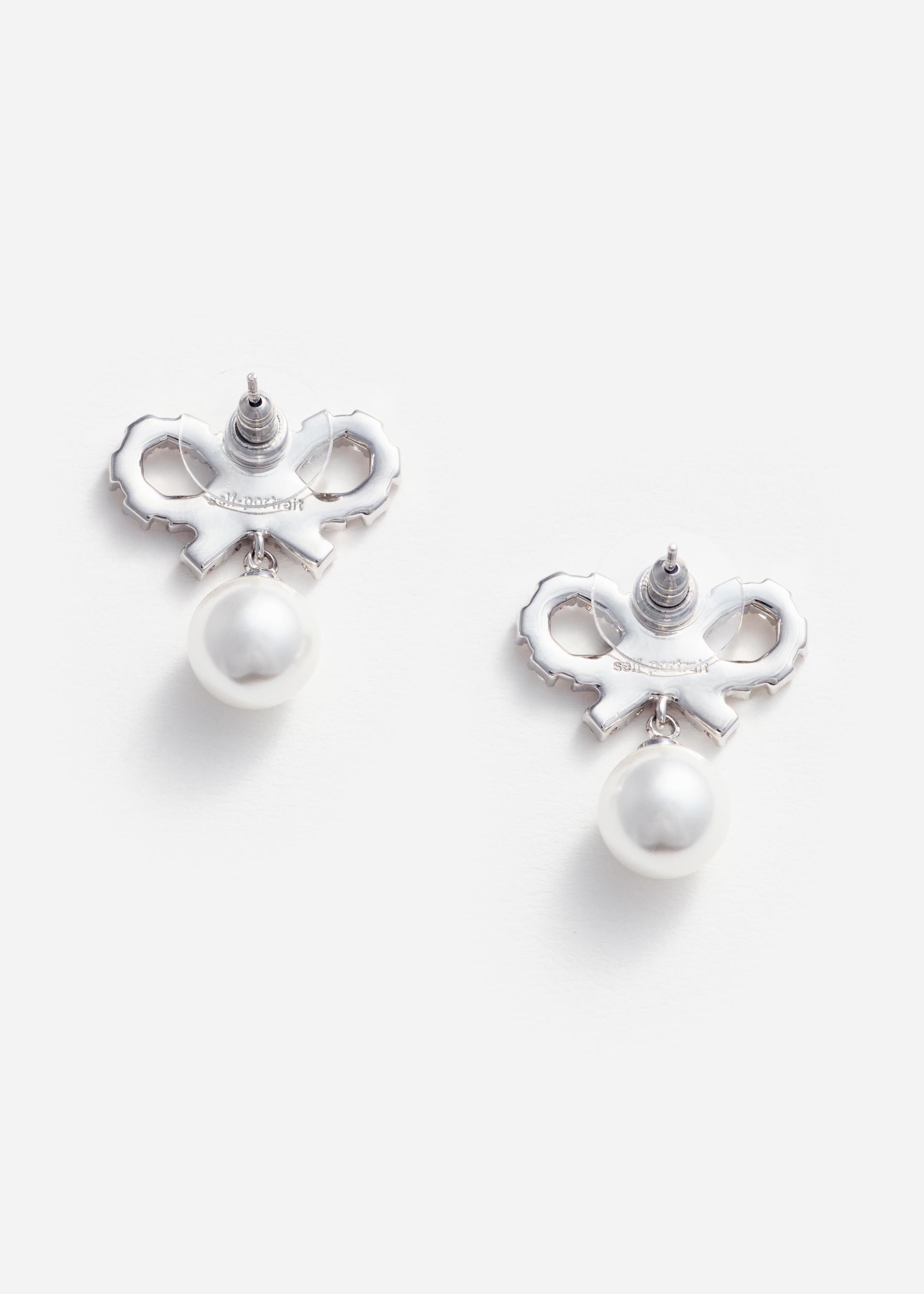Micro Bow Pearl Earrings – self-portrait-EU