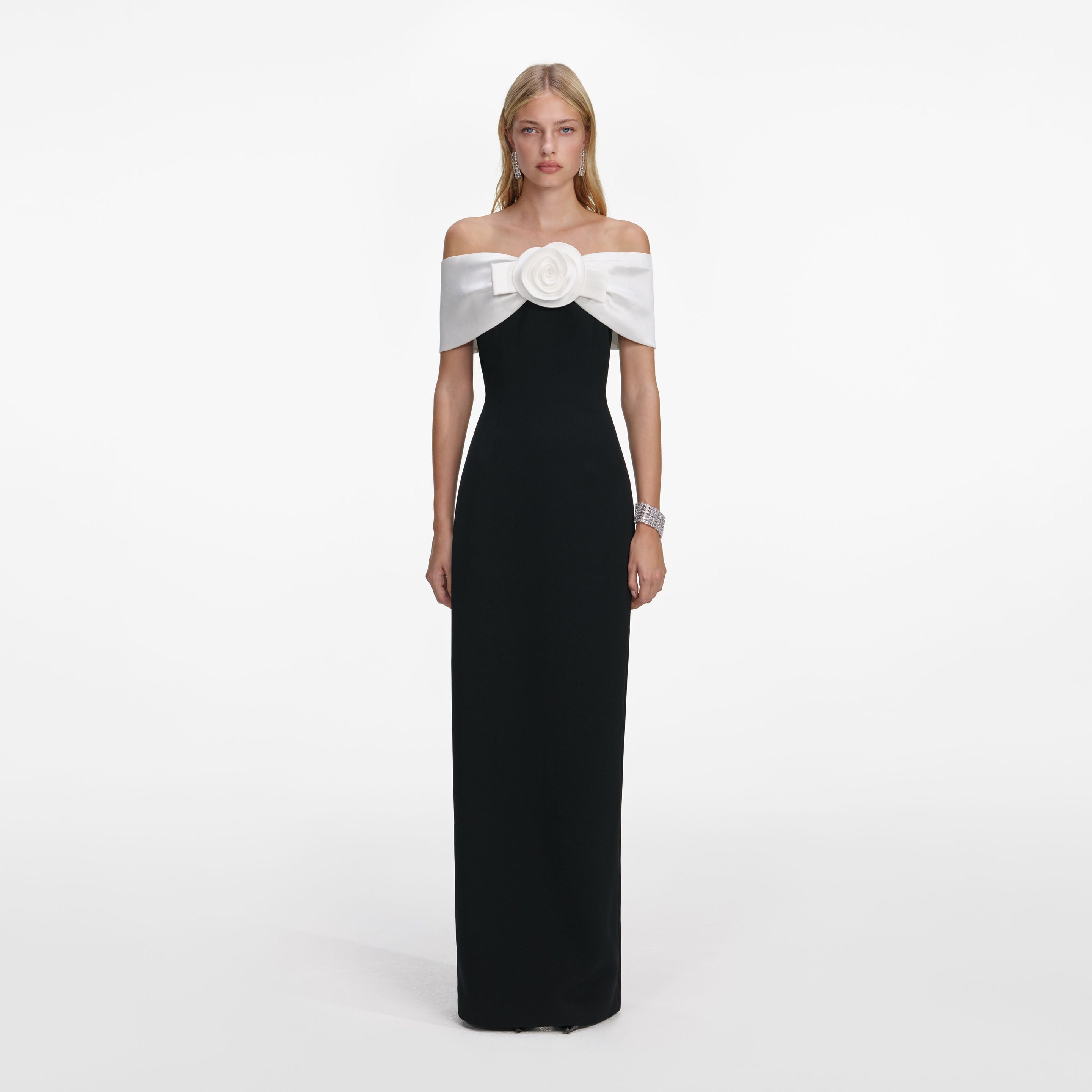 Black Crepe Flower Maxi Dress  self-portrait-EU